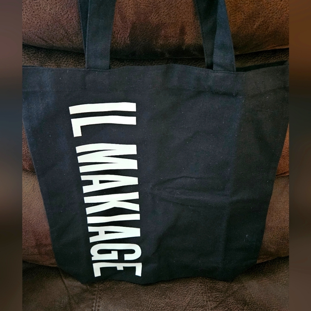IL MAKIAGE Black Tote Bag